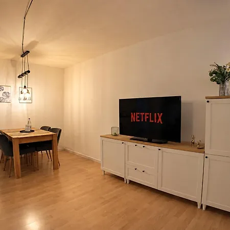 Naturkraft Mit Tiefgaragenstellplatz Und Balkon