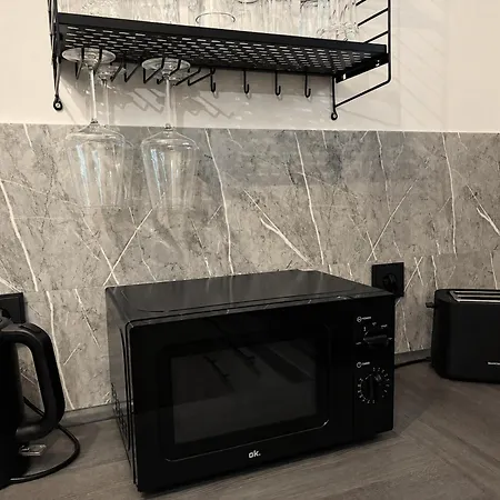 Naturkraft Mit Tiefgaragenstellplatz Und Balkon Apartmán *