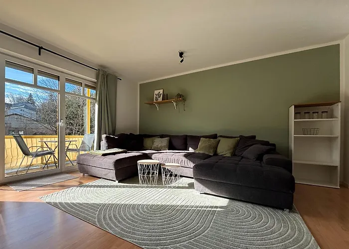 Naturkraft Mit Tiefgaragenstellplatz Und Balkon Appartement *